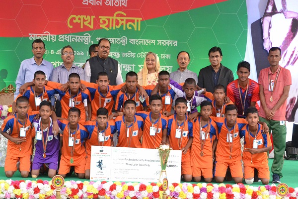 https://www.newsone24.com/media/PhotoGallery/2018September/Champion-Sylhet--Boys-1904041653.jpg